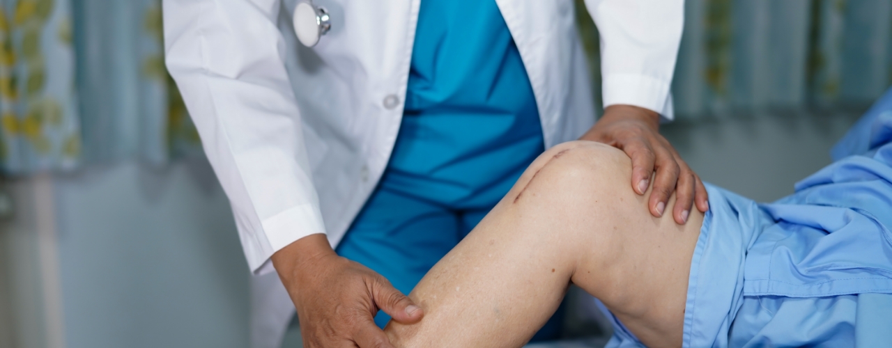 physical-therapy-clinic-total-joint-replacement-Grasmere-Physical-Therapy-Staten-Island-NY